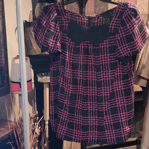 FINAL PRICE Marc by Marc Jacobs Black and Pink Top Size Medium - Picture 2 of 12